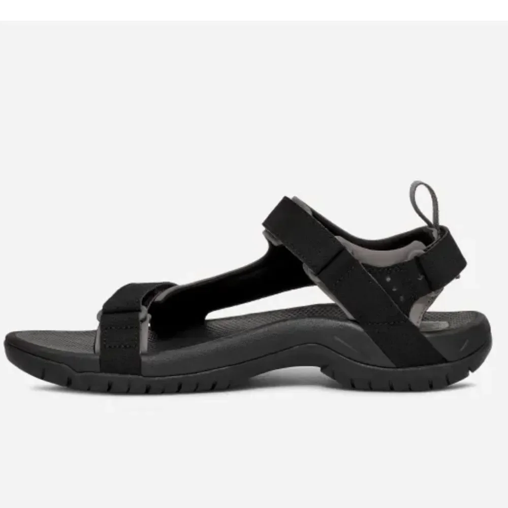 Teva Minam Hiking Sandal